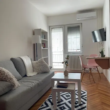 Apartman Lola Novi Sad Exterior photo